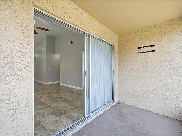 7615 Lemon Wood Ct — Photo 36