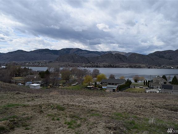 5th image of 14 Lake Breeze Ln