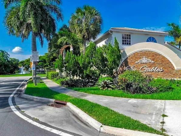 36 Gables Blvd #102, Fort Lauderdale, FL 33326