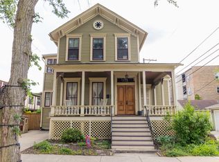 1111 Superior St #1, Oak Park, IL 60302