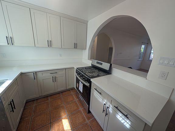 2nd image of 12310 Washington Pl APT A