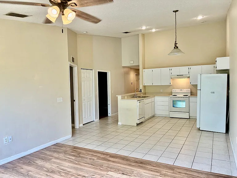 37137 Grassy Hill Ln — Photo 19