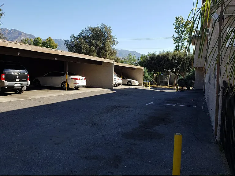 1485 N Garfield Ave — Photo 8