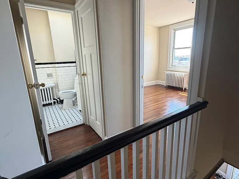 4224 Sheldon Ave — Photo 8
