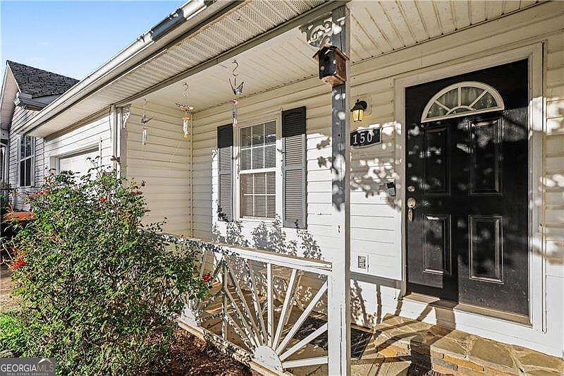 1st image of 150 Oak Cir S