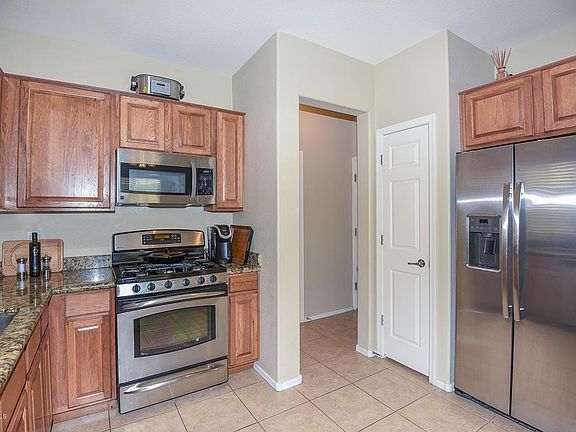 3rd image of 15007 N 142nd Ln