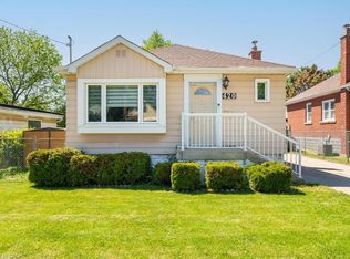 420 Upper Gage Ave, Hamilton, ON L8V 4H9