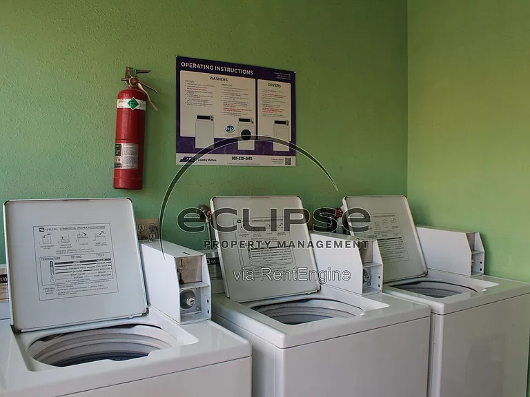 502 Bell Ct #C2 — Photo 11