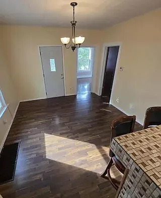 3 bed, 842 sqft, $1,350 — Photo 4