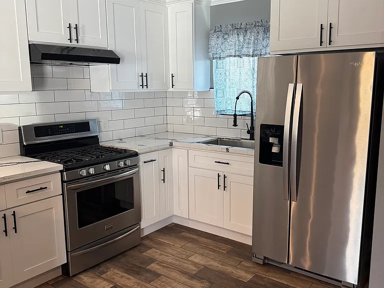 960 N H St #2 — Photo 1