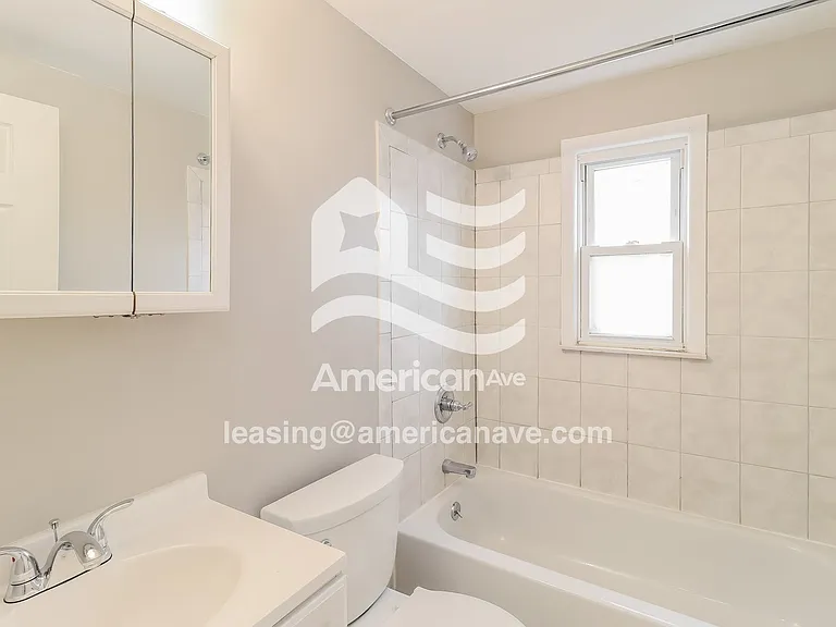 572637_010_wm_-_main_bathroom_13527367.jpg