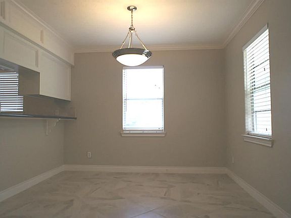 3rd image of 9032 Kentshire Dr