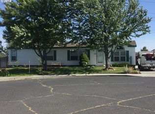 128 Polk Ave, Umatilla, OR 97882