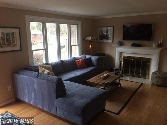 3rd image of 3616 Rose Ln