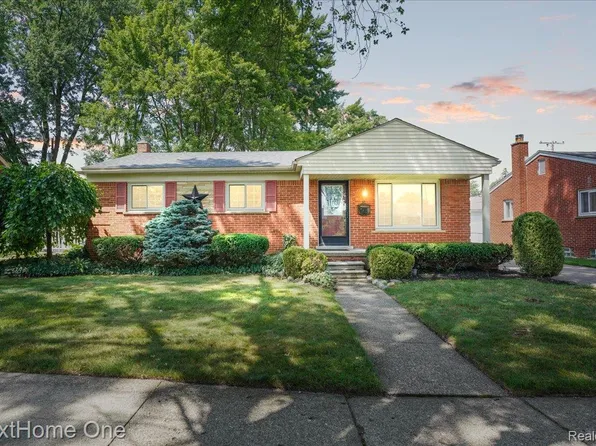 30864 Richland St, Livonia, MI 48150