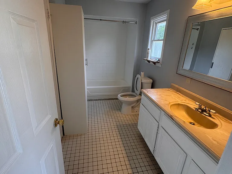 4205 Hipp St #2 — Photo 7