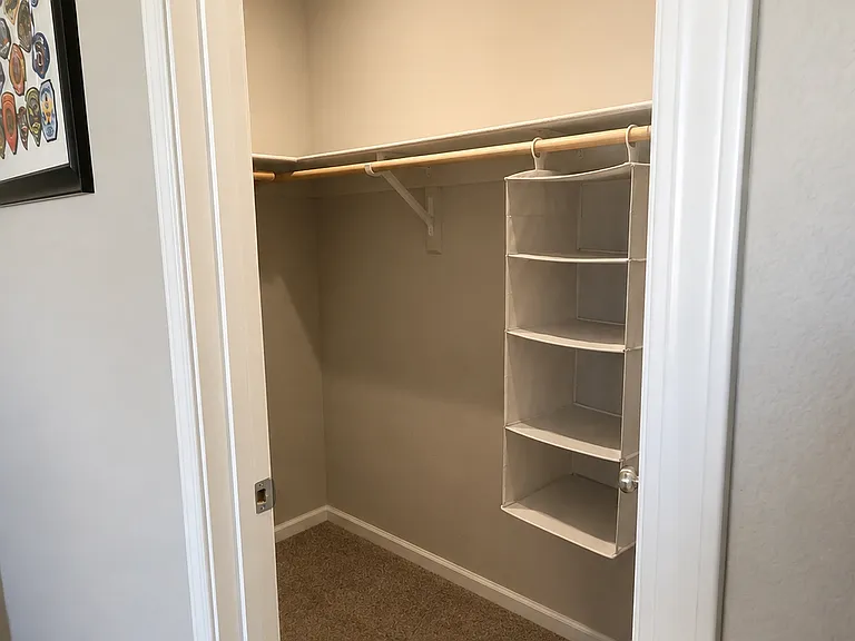 128 Berriman Loop — Photo 8