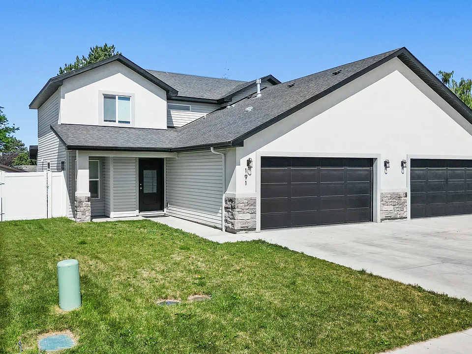 191 Woody Ave