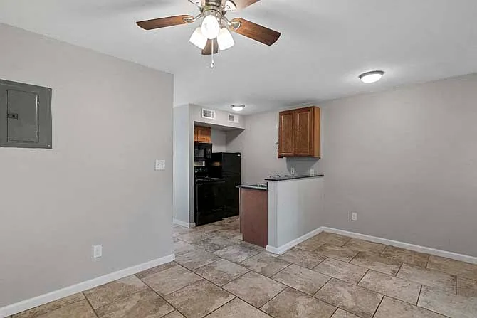 Sage Creek Apartments — Photo 35