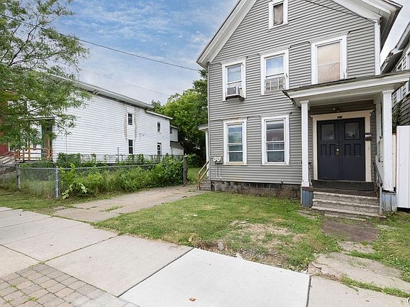 3rd image of 725 Butternut St #27