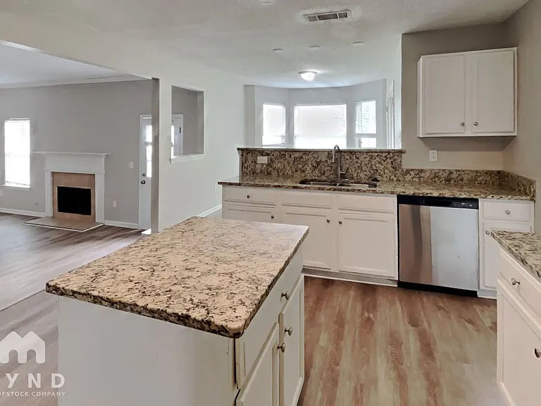 2691 Ward Lake Ct — Photo 5