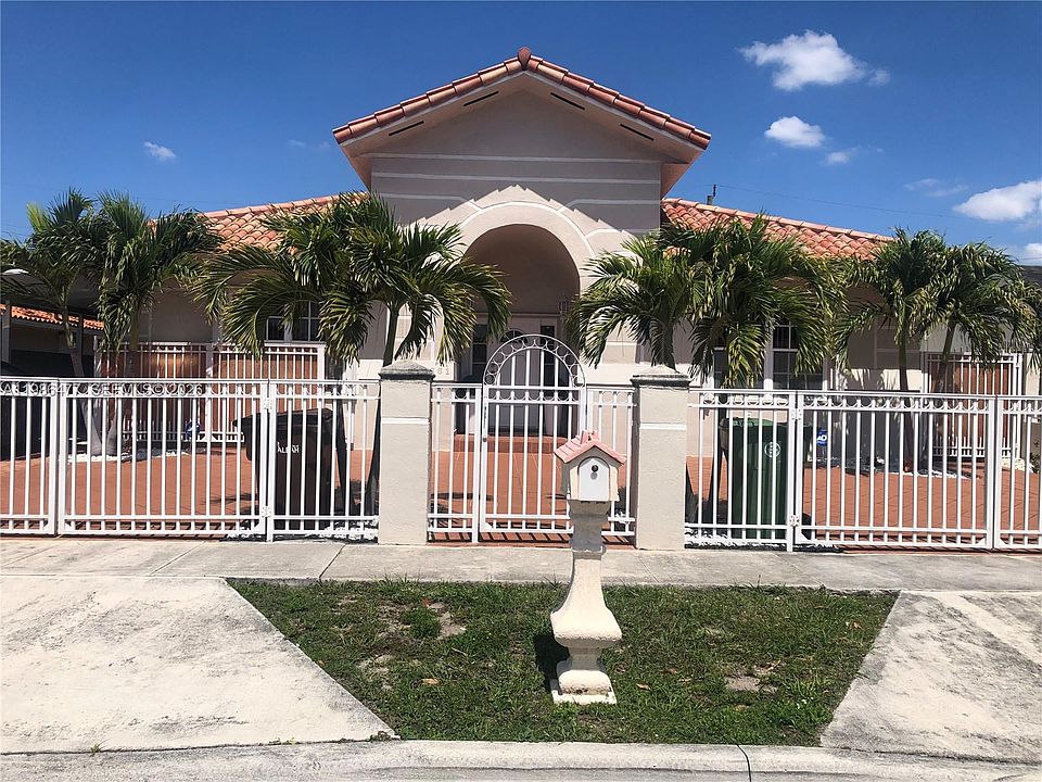 1st image of 661 NE 4th Pl