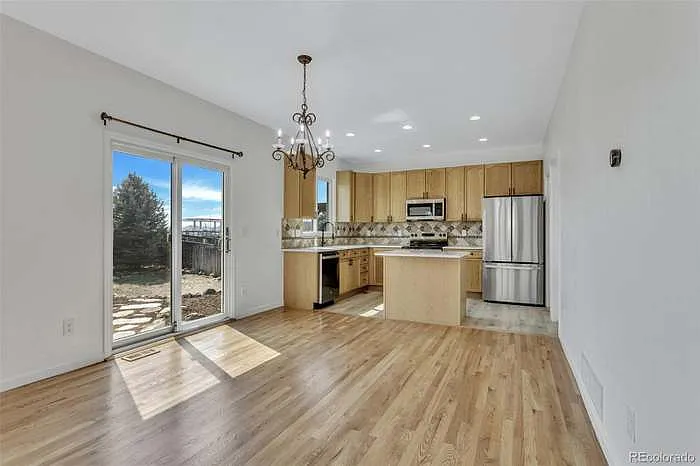 106 Blue Stem St — Photo 5