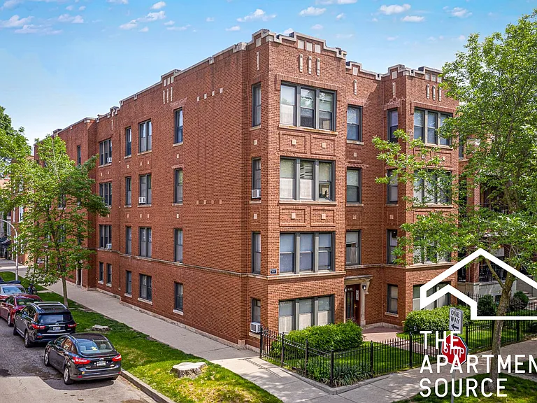 3915 N Greenview Ave #1 — Photo 11
