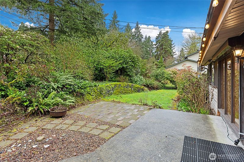 4th image of 6526 NE 198th Street