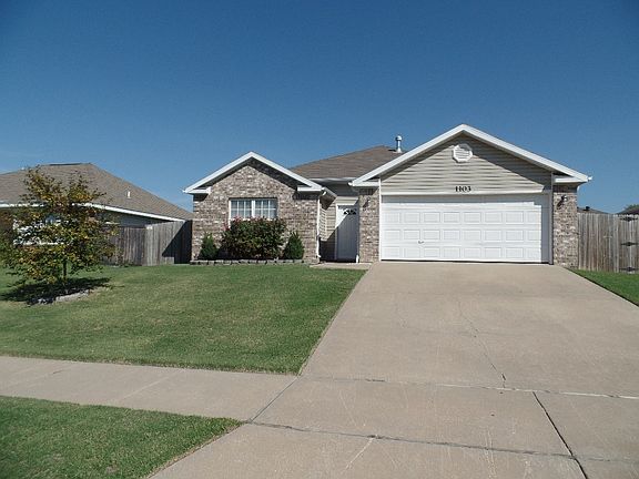 2nd image of 1103 Sunrise Cir