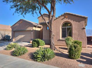 5841 S Painted Canyon Dr, Green Valley, AZ 85622