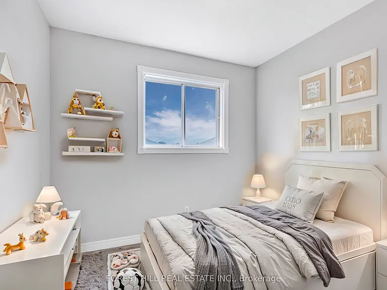 57 Michael Cres — Photo 13