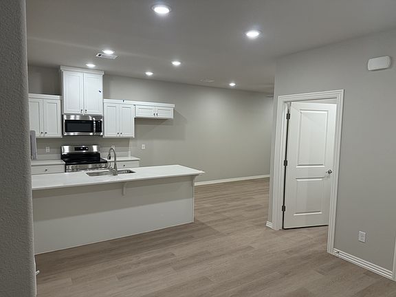 5th image of 1507 SW Poigai Way #1