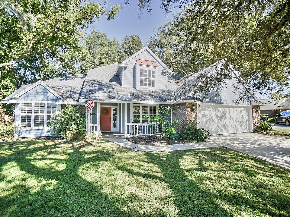 1st image of 399 Windwood Pl
