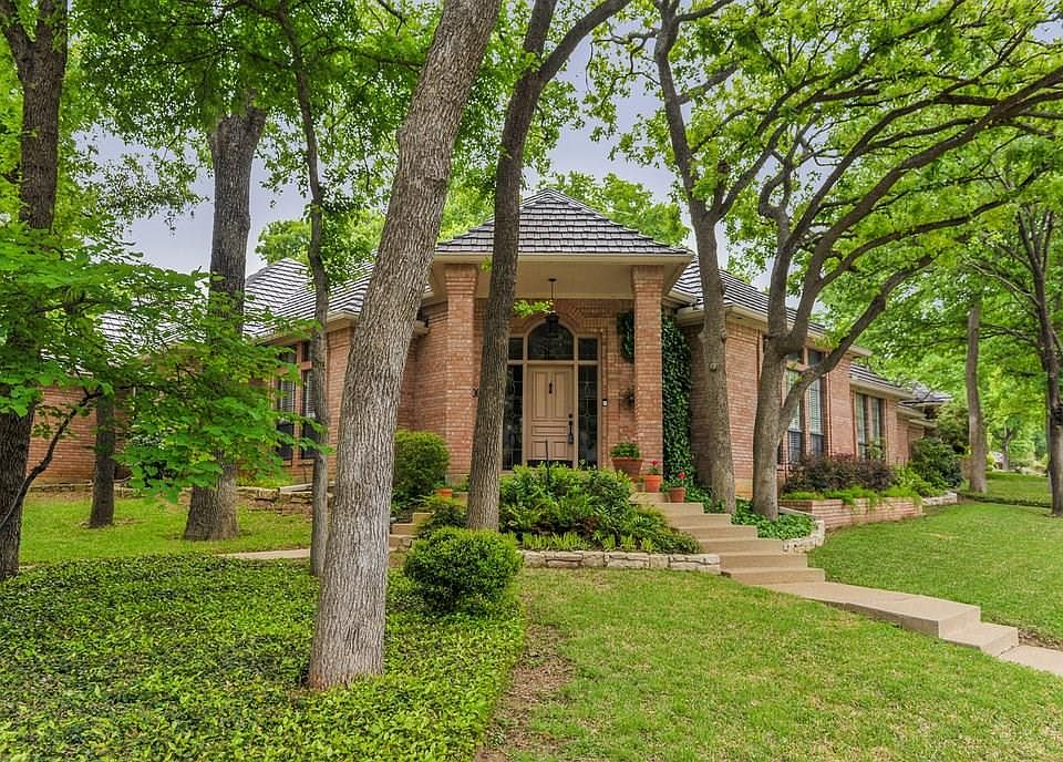 1st image of 3800 Marine Ct