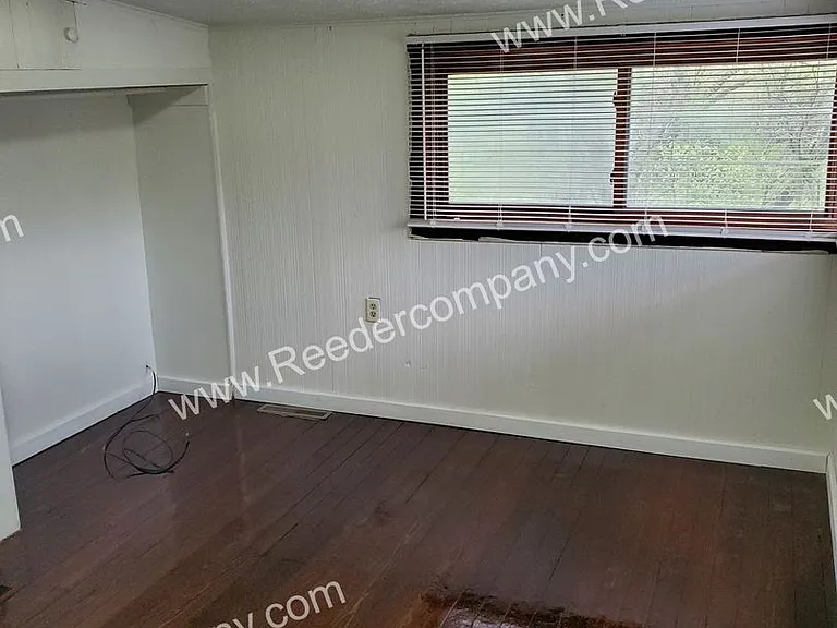 283 N Hamilton St — Photo 11