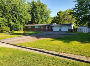 1824 E Becker Rd, Marshfield, WI 54449