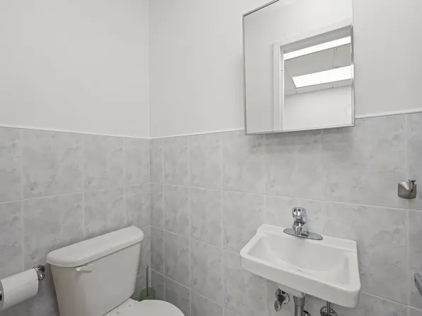 248 Avenue P image 28 of 51