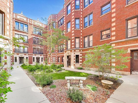 4th image of 918 W Ainslie St APT 1W