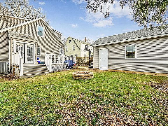 2nd image of 88 Holland Ave