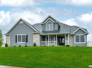 1105 Spring St, Blue Grass, IA 52726