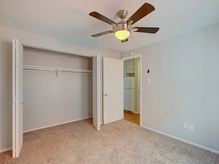 Topaz Apartments — Photo 47