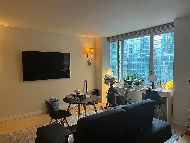 322 W 57th St #27K — Photo 1