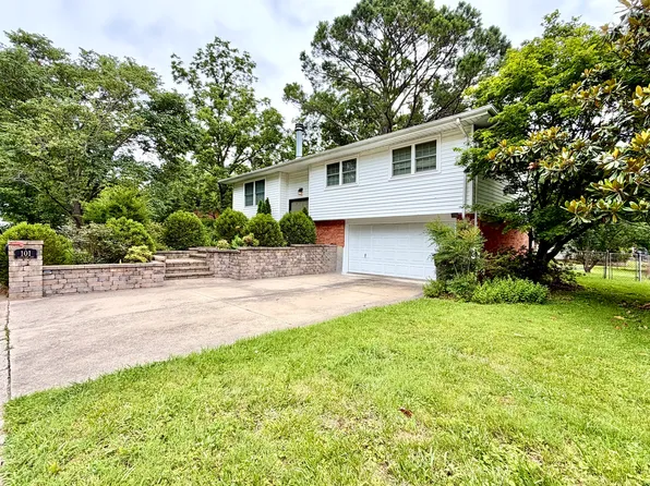101 N Rod Ln, Carbondale, IL 62901