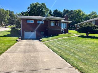 305 McClelland Rd, Canonsburg, PA 15317