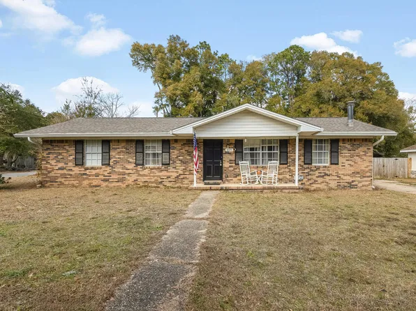 469 Stillwell Blvd, Crestview, FL 32539