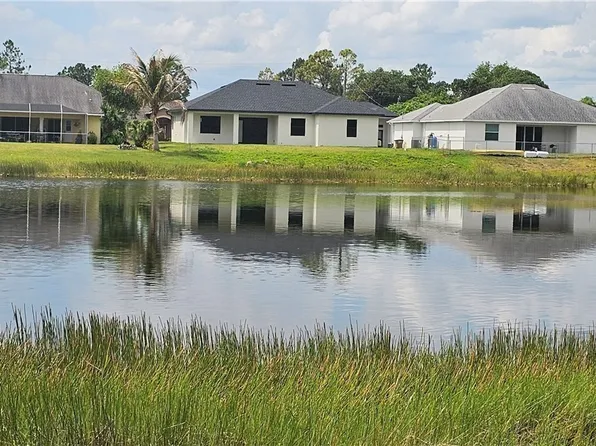 746 Chattman St E, Lehigh Acres, FL 33974