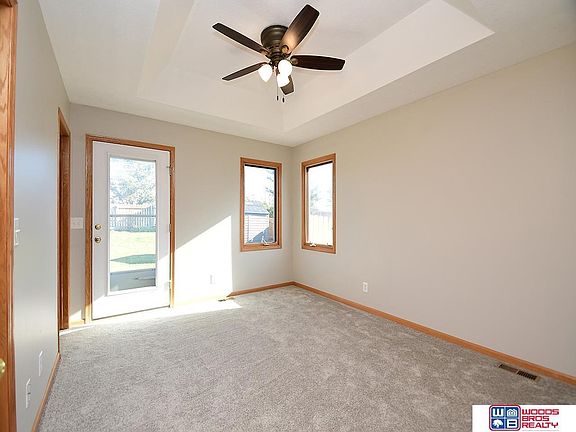 3rd image of 2140 SW Paul Whitehead Ln