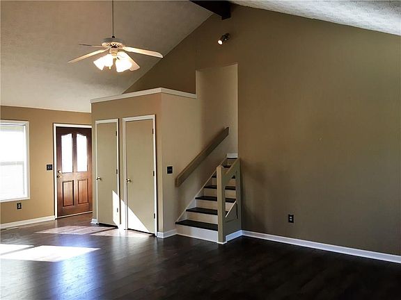 4th image of 2256 Ravenwood Trl