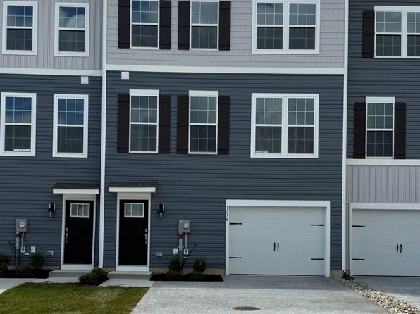 1078 Meadowlark Dr, Fogelsville, PA 18051